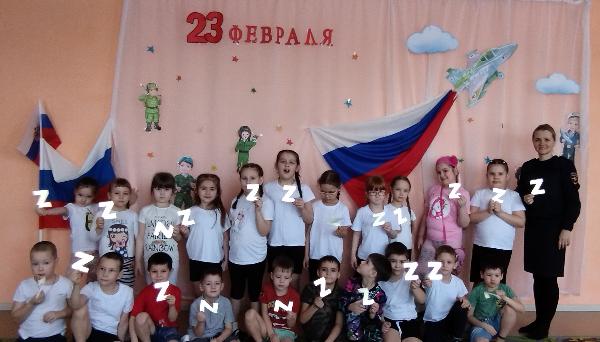 Томская Госавтоинспекция провела мастер-класс по изготовлению яркого символа победы