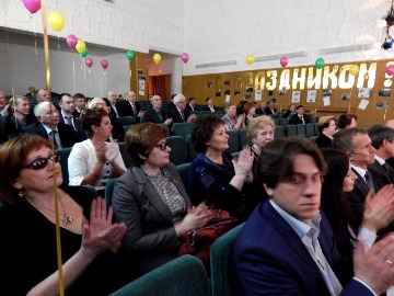 Торжественное собрание посвященное 20-летию Думы 17.04.2014.JPG